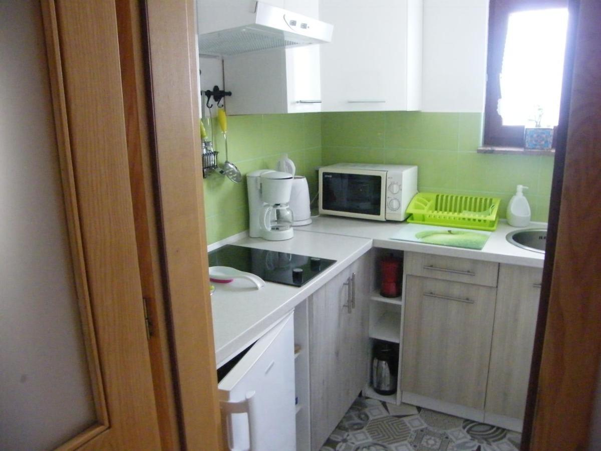 Apartment Mamut Premantura Exterior photo