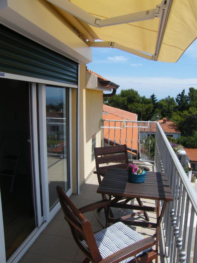 Apartment Mamut Premantura Exterior photo