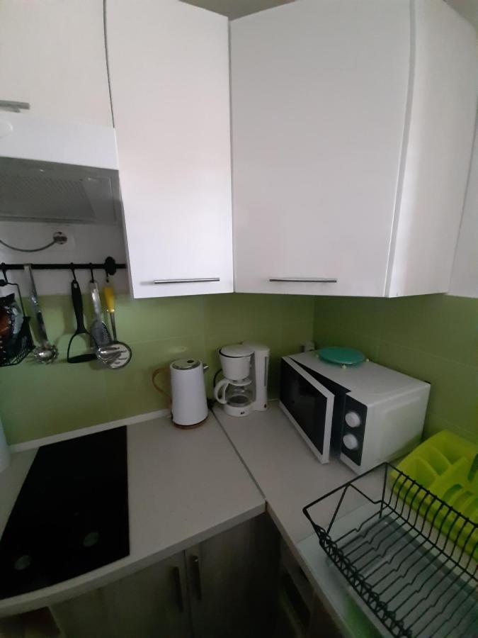 Apartment Mamut Premantura Exterior photo