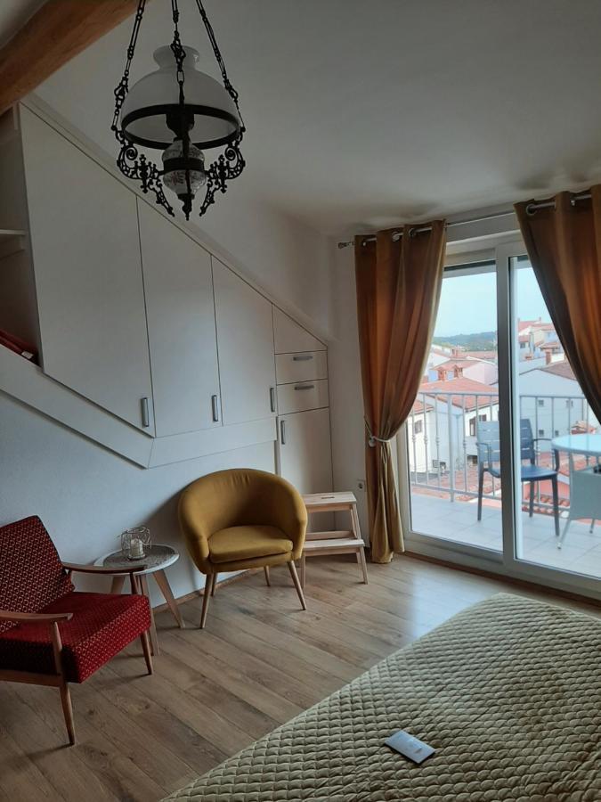 Apartment Mamut Premantura Exterior photo