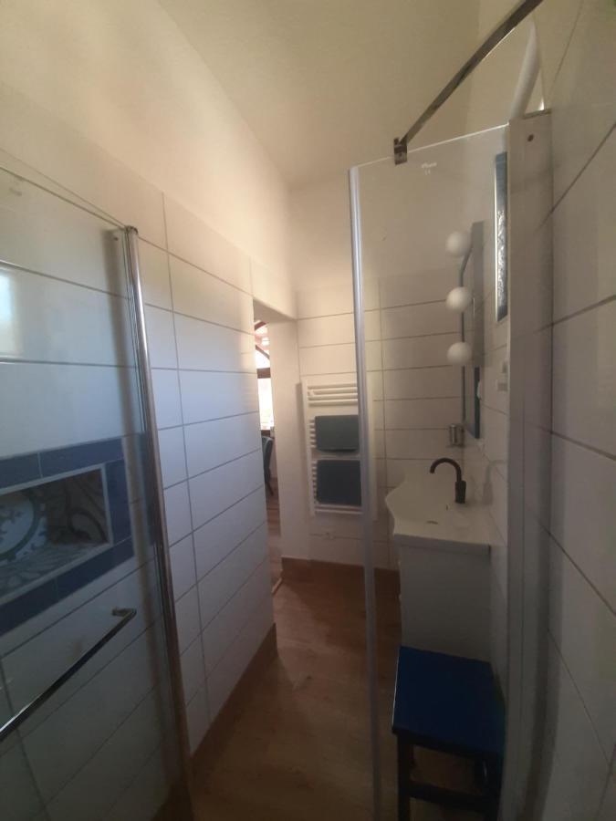 Apartment Mamut Premantura Exterior photo