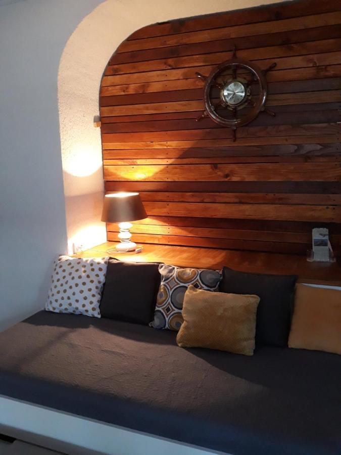 Apartment Mamut Premantura Exterior photo
