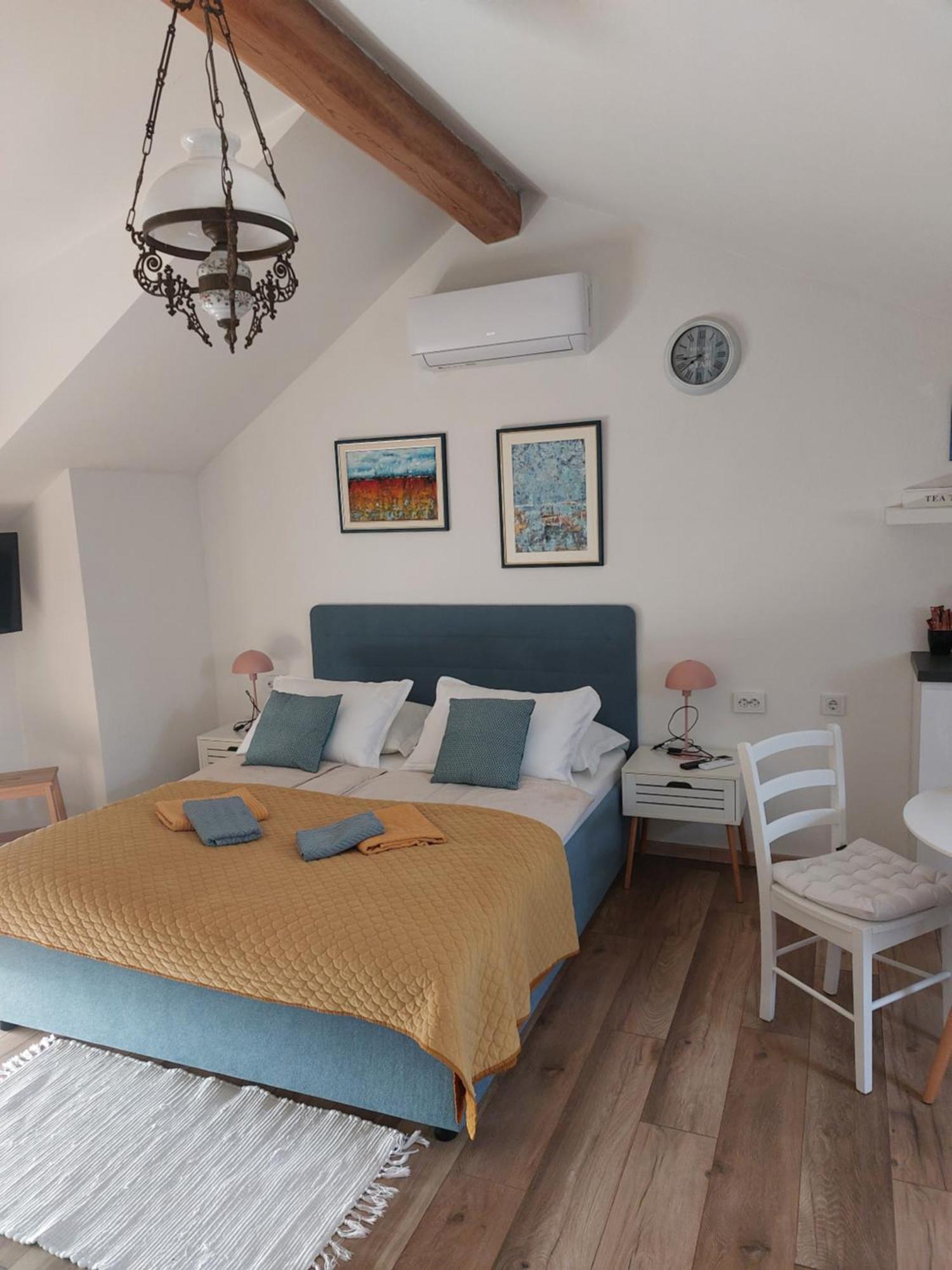 Apartment Mamut Premantura Exterior photo